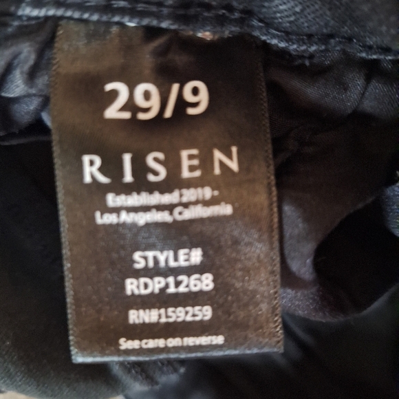 Risen Womens Distressed High Rise Black Skinny Jeans Stretch Crop Size 29 - Picture 5 of 10